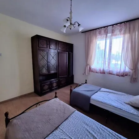 아파트 Elgasi Charming & Cozy *
